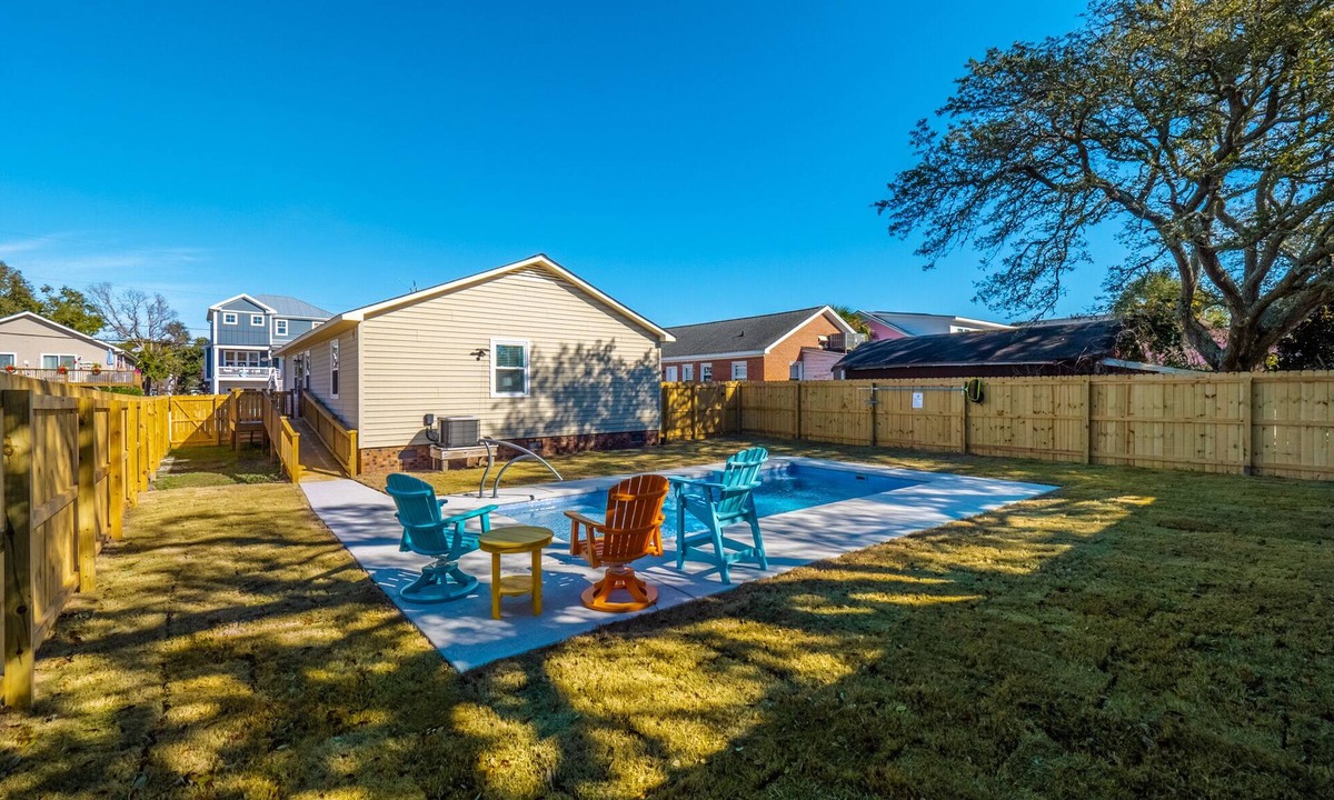 North Carolina Coast House | Carolina Cottage | Pet Friendly + Fenced Yard!