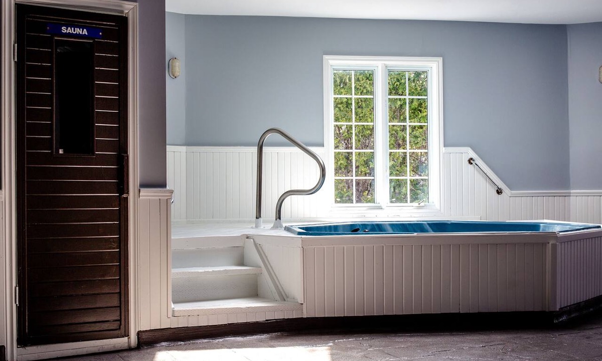 Goderich Hotel | Cedar Lodge Motel