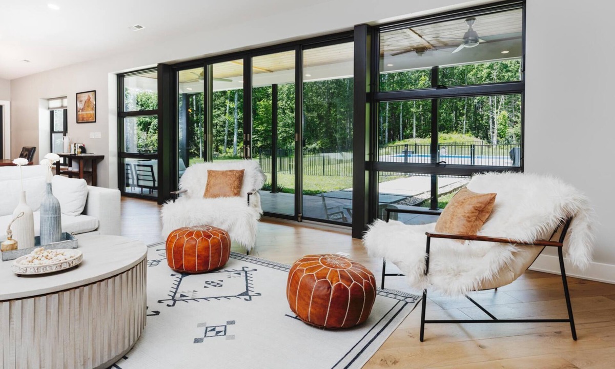Boyd Tavern House | Charlottesville Farmhouse Dream Oasis w Pool
