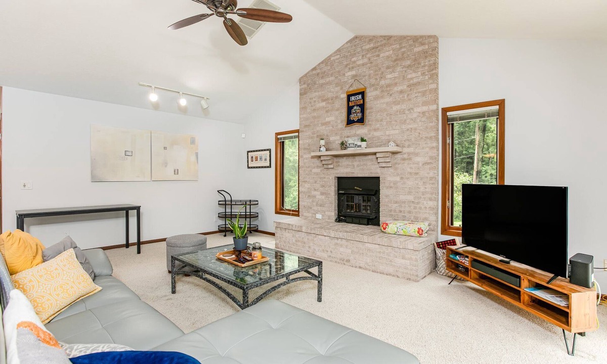 Georgetown House | Charming 4-Bedroom Retreat Near Notre Dame