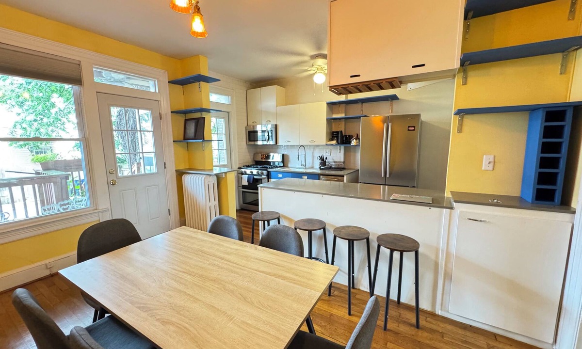 Columbia Heights House | Charming 4BR NW DC Home - Quiet Area - Walk to Metro