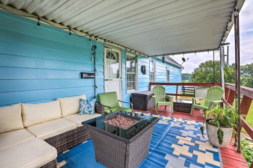East Bernstadt House | Charming East Bernstadt Retreat < 6 Acre Farm!
