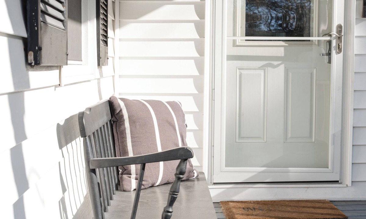 Morehead City House | Charming house steps from historic downtown front street!