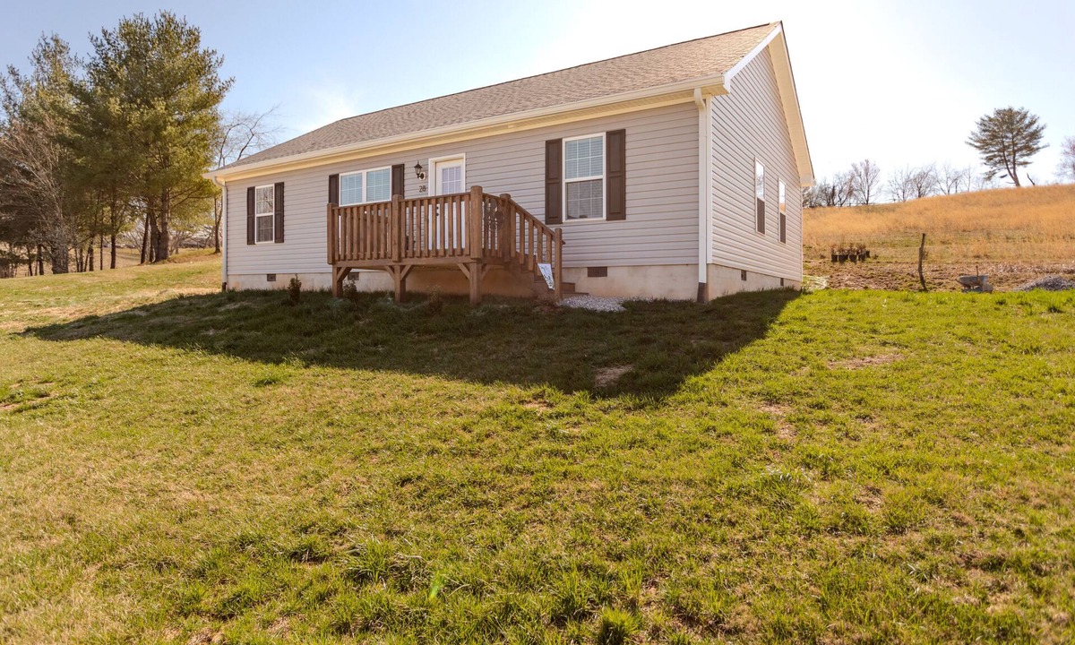 Fletcher House | Charming new 3-bedroom house with HOT TUB. 20 minutes from Asheville.