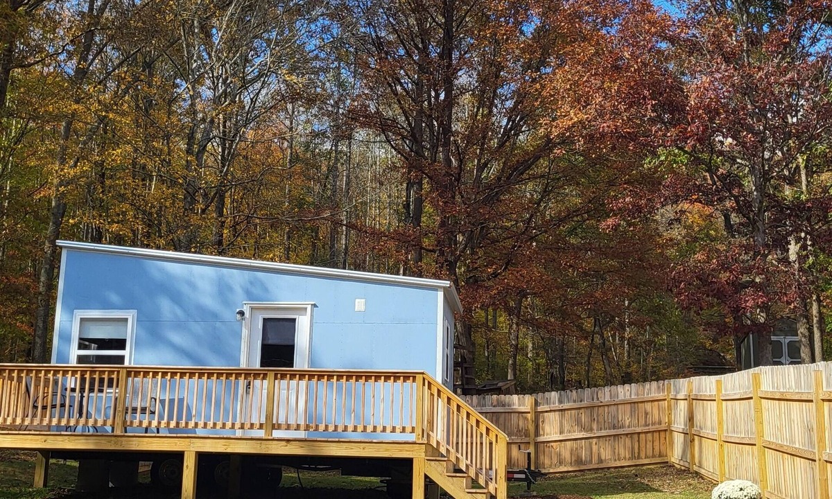 Rogersville House | Charming tiny house in Rogersville. Come relax in this quiet country setting