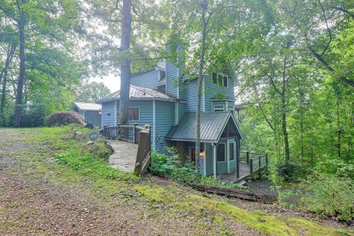 Franklin House | Chateaux-Style Franklin Retreat w/Sauna and More