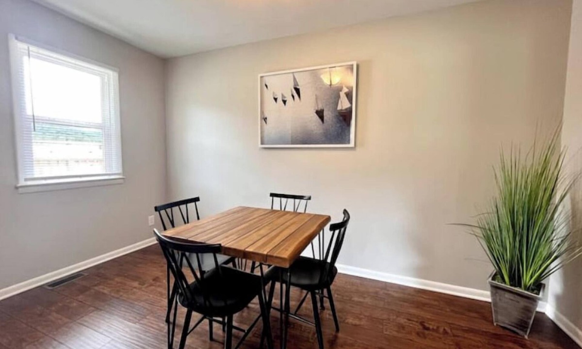 Farmers House | Cheerful 2 bedroom home close to Cave Run Lake