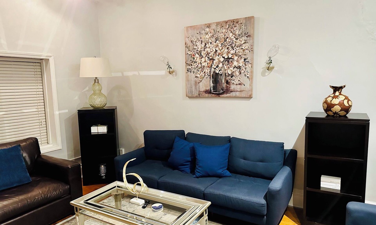 West Town Apartment | Chic 3 bedroom updated and vintage apt with WiFi in a Chicago 1880s firehouse
