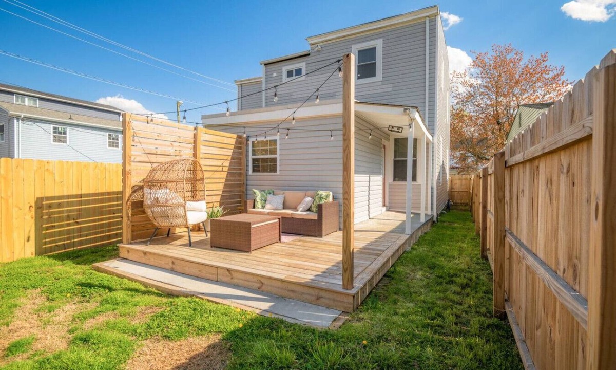 Mosby House | Church Hill Hideaway #1 | 3 BR Backyard Oasis