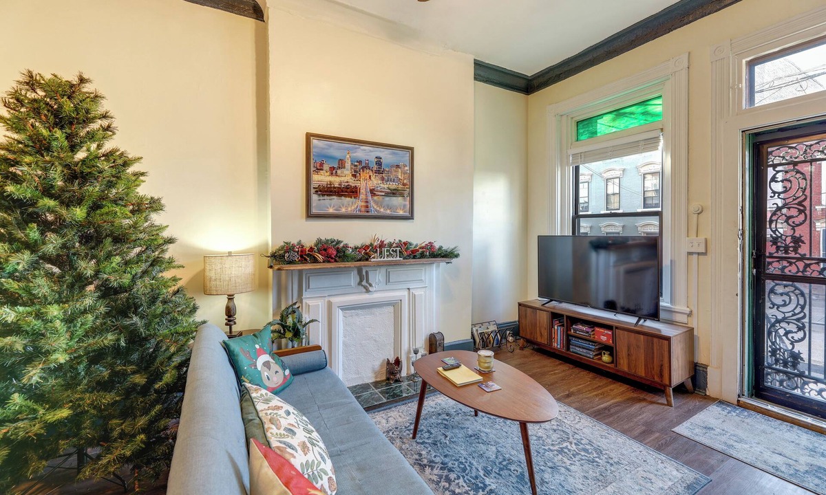Cincinnati House | Cincinnati Retreat w/Patio & Grill!