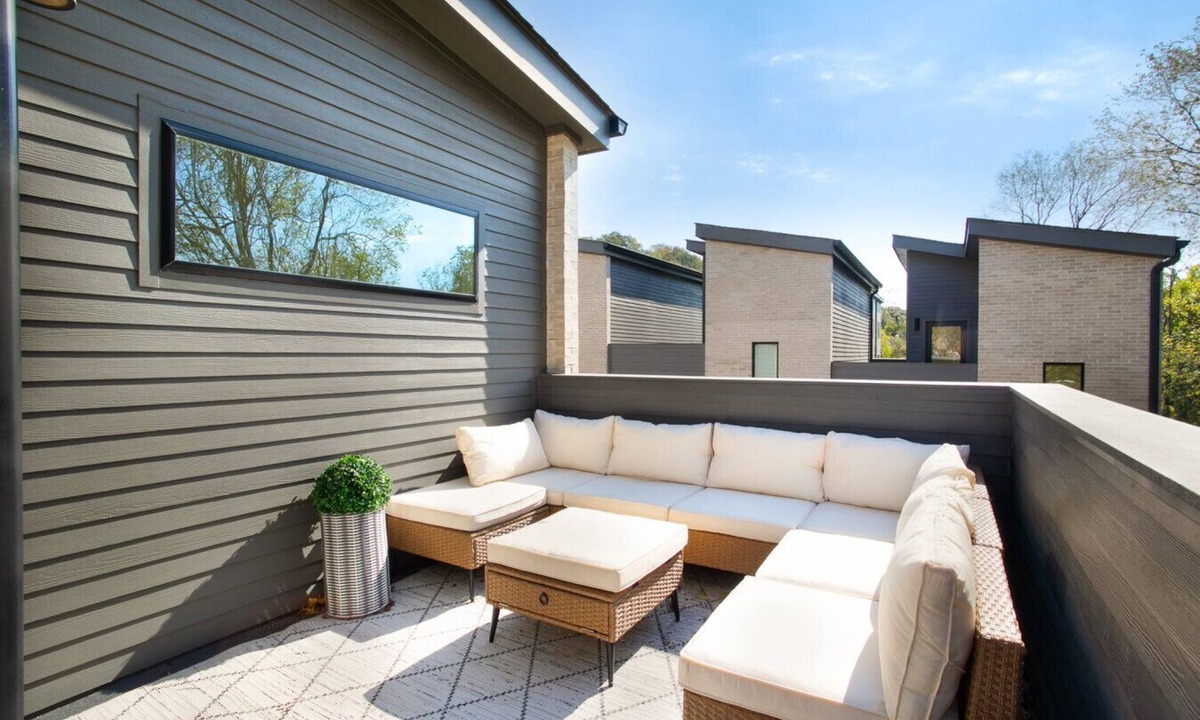 Knoxville House | Cityscape Townhouse: Near Market Square & Downtown