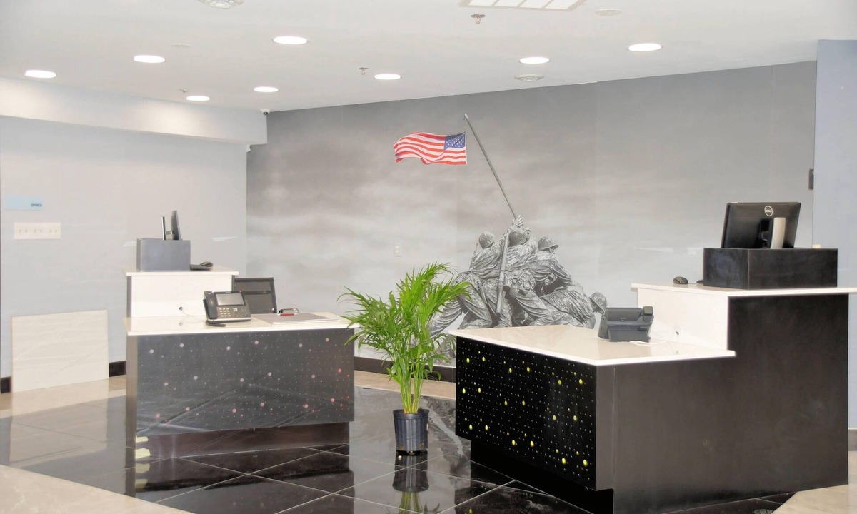Jacksonville Hotel | Clarion Pointe Jacksonville near Camp Lejeune
