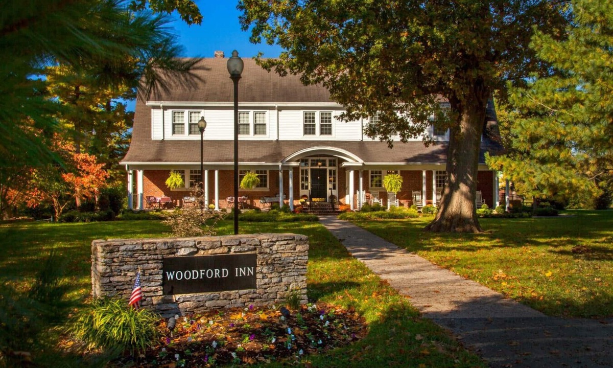 Versailles Bed & Breakfast | Classic Charm in the Heart of Horse Country