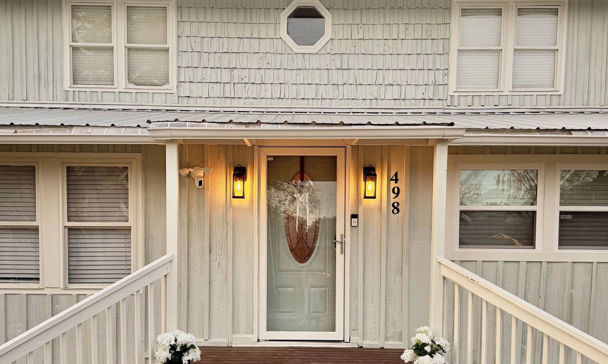 St. James House | Coastal Cottage located between OKI & Holden Beach