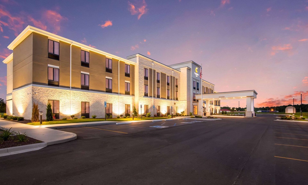 Jasper Hotel | Comfort Inn Jasper South