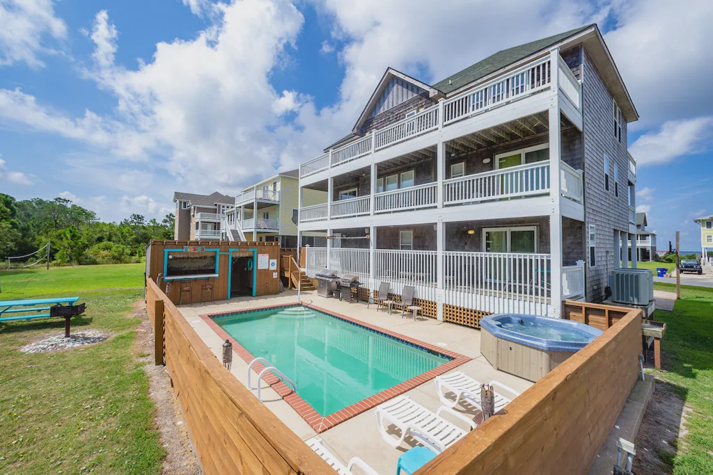 Wind Over Waves House | Comfortably Numb - Lovely 7 Bedroom Semi-Soundfront Home in Salvo