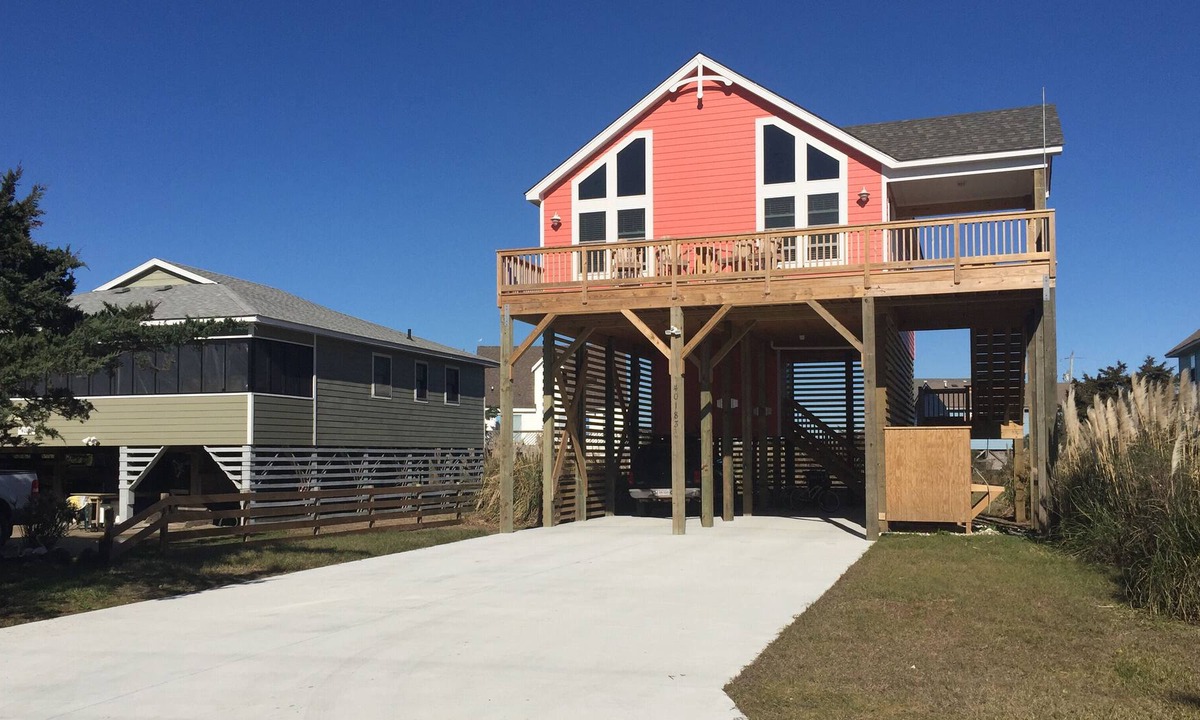 Avon Cottage | Conched Out - 2BR, 2 Full BA, Sleeps 6