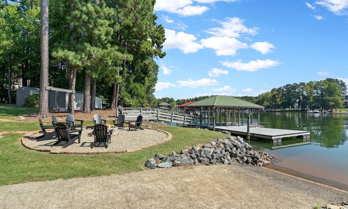 Barium Springs House | CottageVacations4u "All Decked Out" Lakefront- - swim platform-boat house-boat ramp-