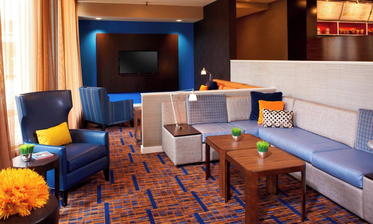 Deerfield Hotel | Courtyard by Marriott Chicago Deerfield