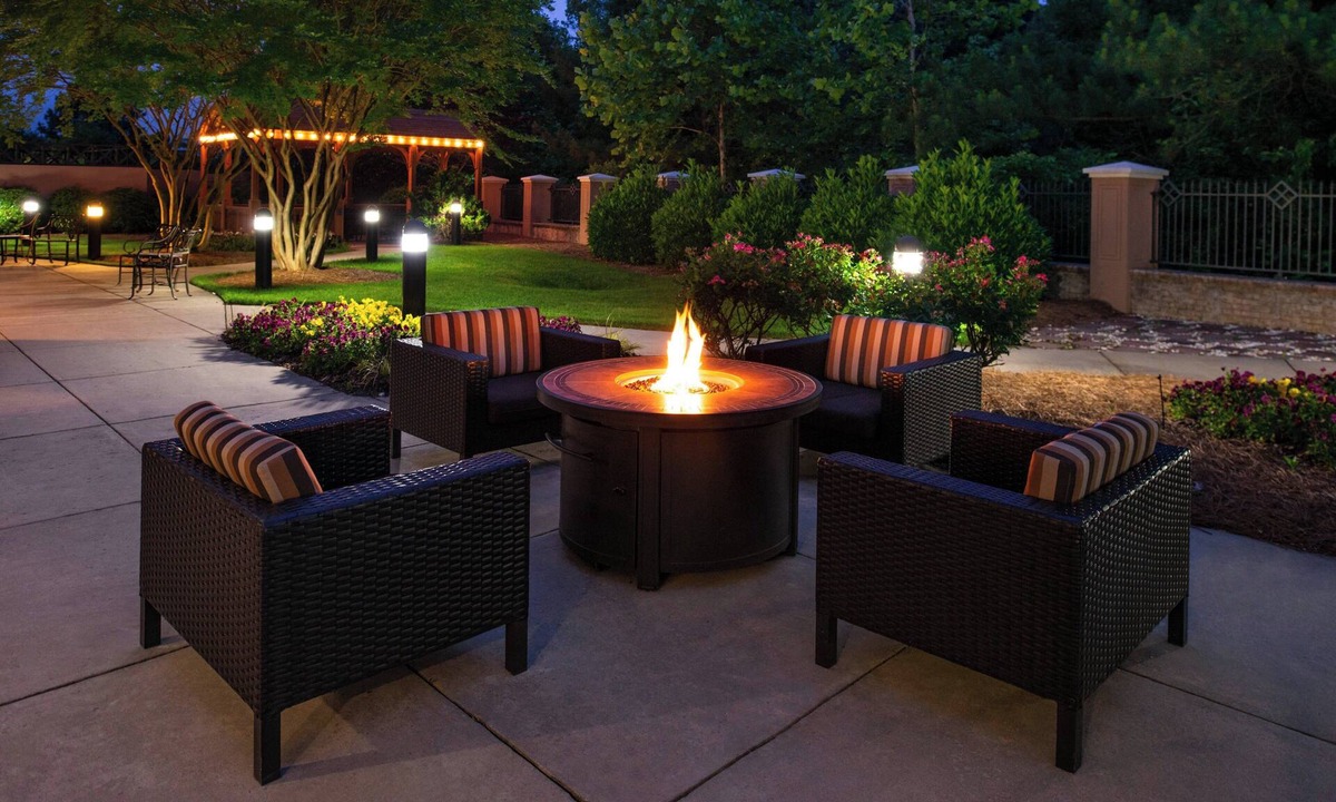 High Point Hotel | Courtyard by Marriott High Point