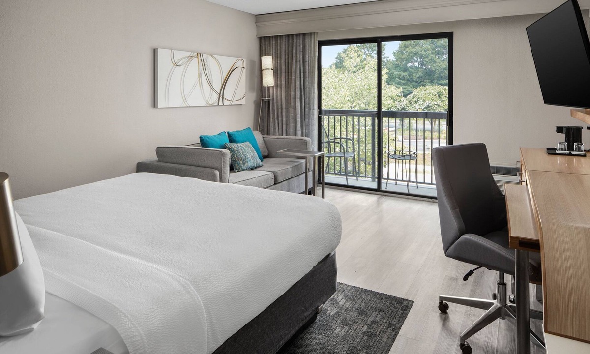 Newport News Hotel | Courtyard by Marriott Newport News Yorktown