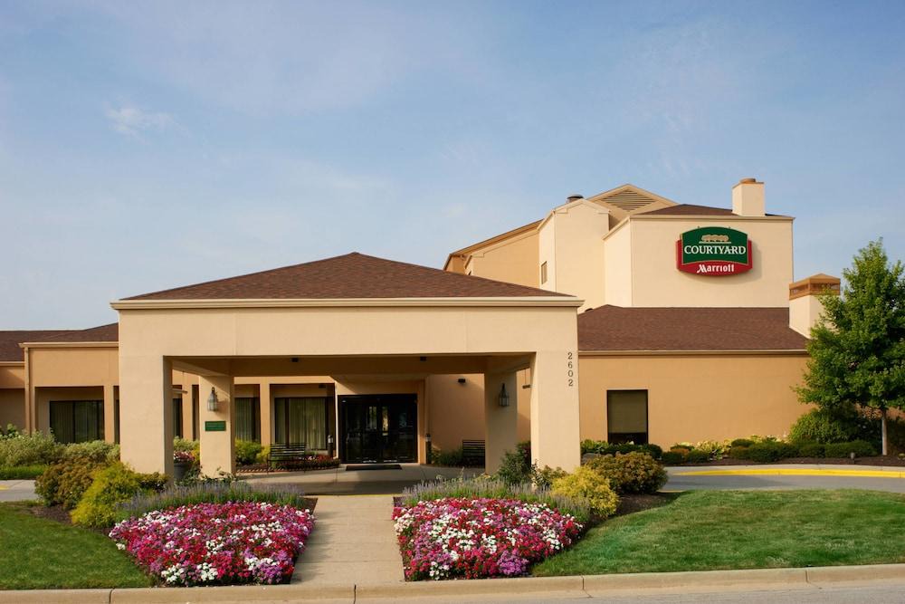 Wayne Hotel | Courtyard by Marriott Indianapolis Airport
