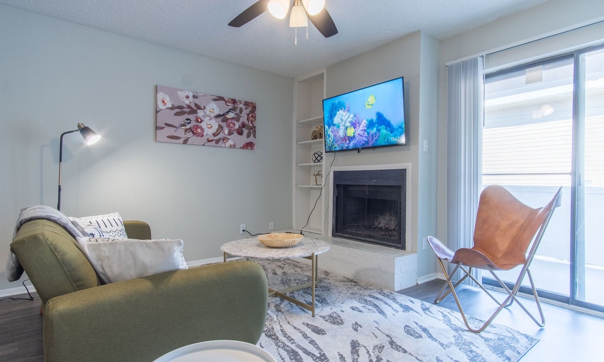 South Lamar Apartment | Cozy 1BR Suite | Pool, Parking + Gym D