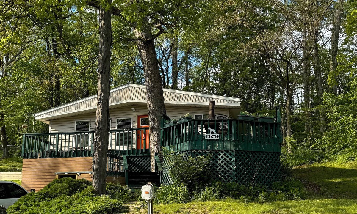 Monticello House | Cozy 2-bedroom house in beautiful Monticello with a gorgeous lake view