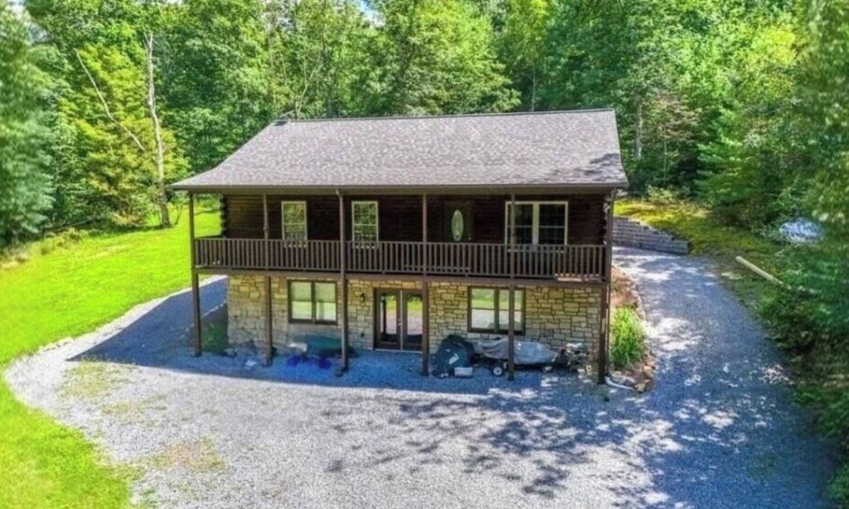 Fort Valley Cabin | Cozy 3 bedroom cabin in Fort Valley, VA