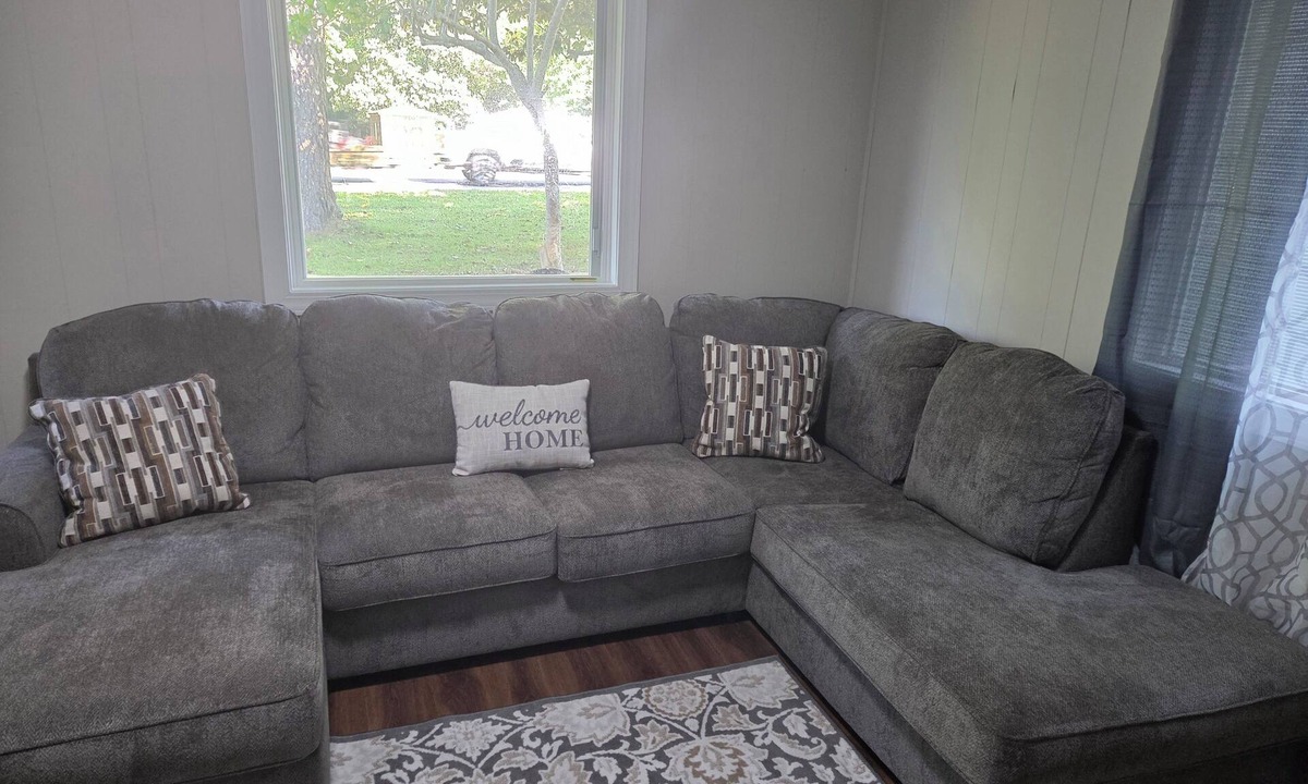 Gold Rock House | Cozy 3-bedroom house in charming Elm City with WiFi, AC Wilison/Raleigh house