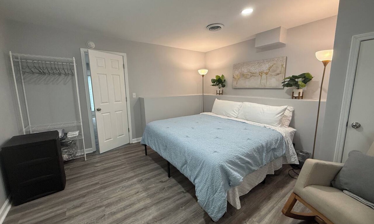 Burlington Apartment | Cozy & Chic Burlington Retreat: King Bed and Newly Renovated Comfort
