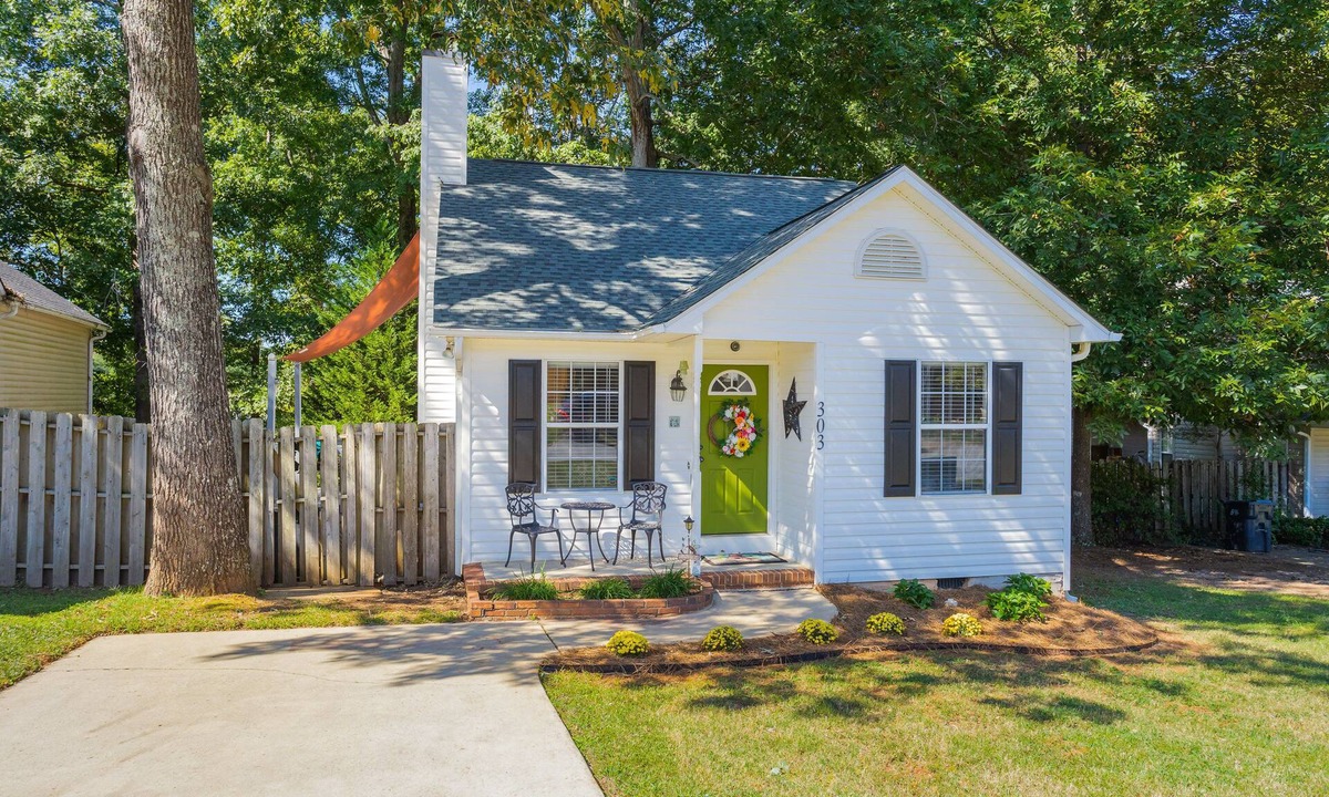 Travelers Rest Cottage | Cozy Cottage in charming Travelers Rest