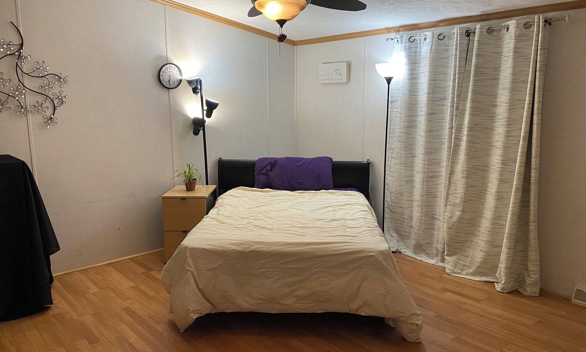 Bridgeport House | Cozy Country Modular on 1 acre. 20 minute easy drive to UofL, Norton, Floyd Hosp