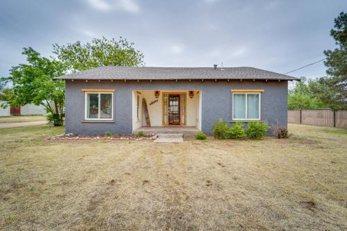 Haskell House | Cozy Home w/Spacious yard Hunters welcomed