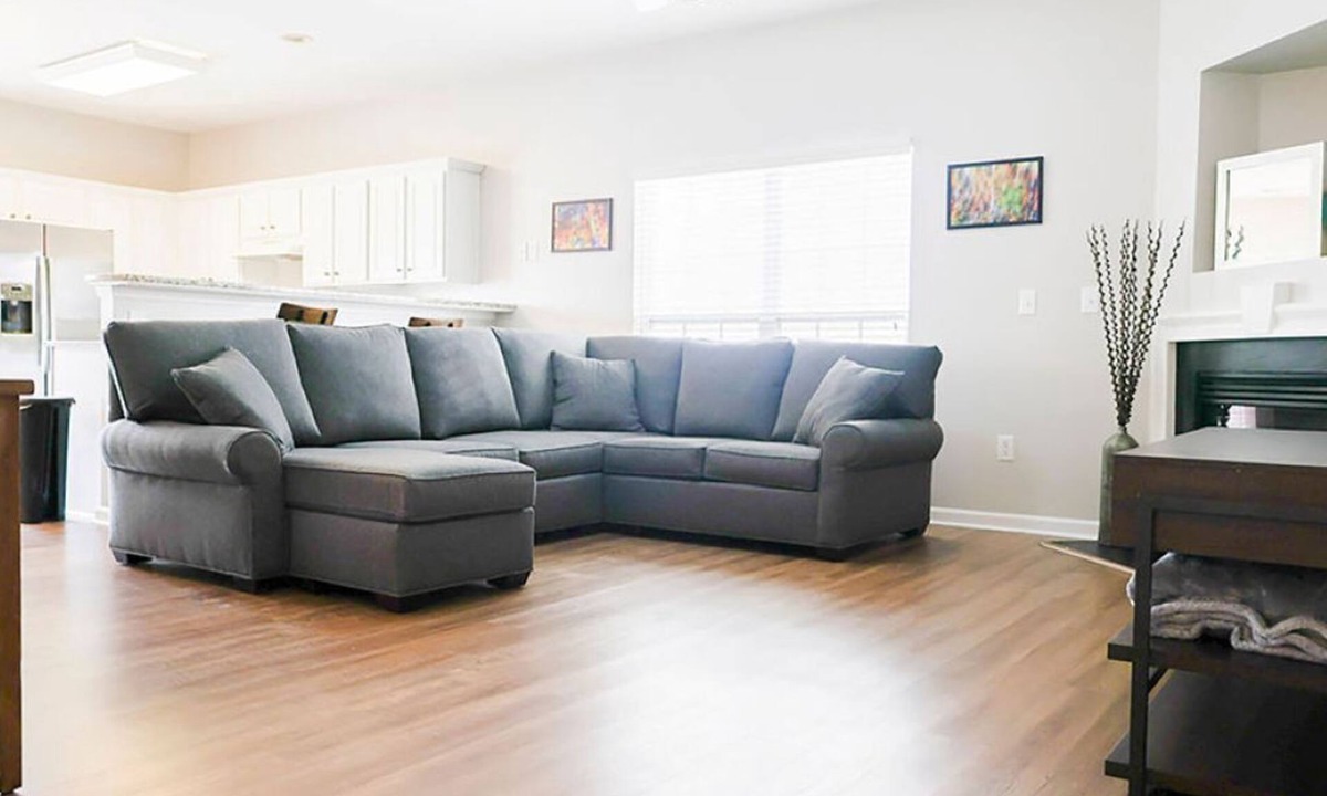 Simpsonville House | Cozy Hub-Simpsonville Home, Walk to Bridgeway & Triumph Stadium 3-12 Month Stays