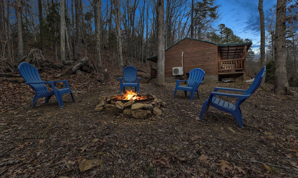 Stanton Cabin | Cozy Mountain Cabin - Daniel Boone Forest near Red River Gorge & Hollerwood!