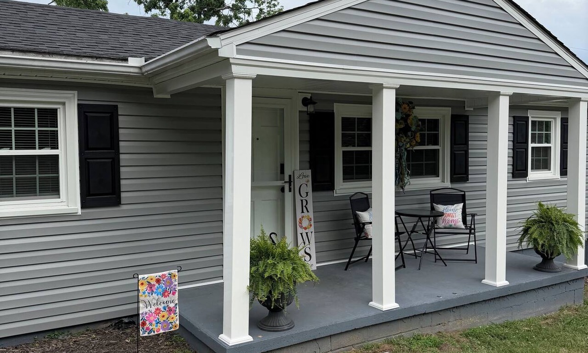 Danville House | Cozy Pet-friendly Home with Fully Fenced Yard and Quiet Location Sleeps 6