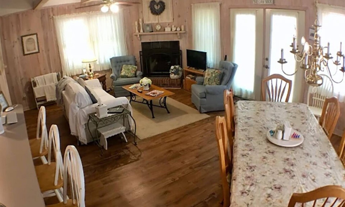 Pine Mountain Ski Chalet | Cozy Pine Mountain Chalet Minutes Away from Callaway Gardens