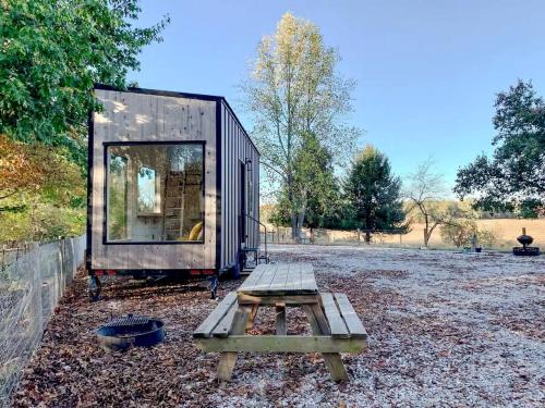 English House | Cozy Tiny House on a Farm in English, Indiana - Perfect Romantic Glamping Destination