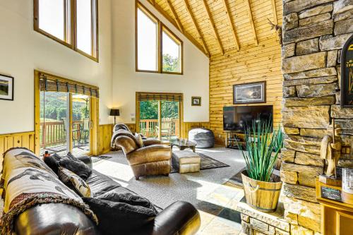 Mace House | Deck & Mtn Views: Log Cabin By Snowshoe Mountain!