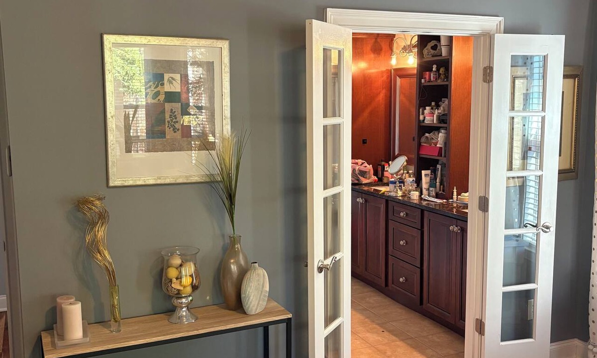 Braselton House | Deep breath and chill! Simple and soothing room and more located on main level!