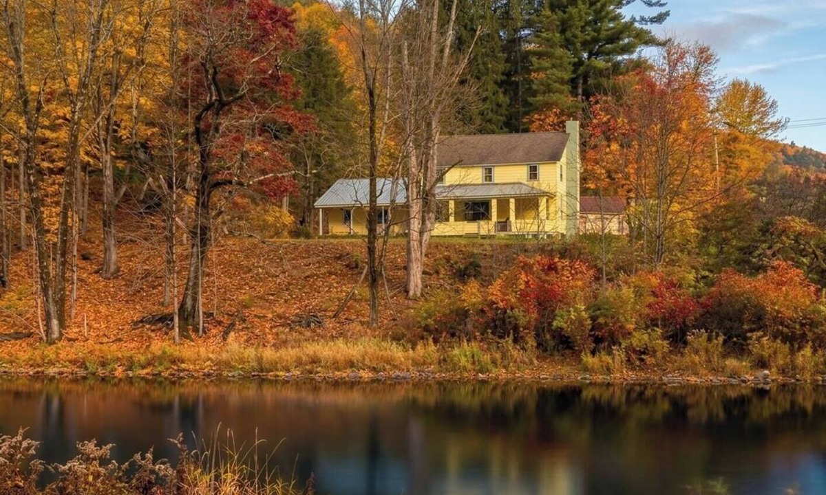 Hancock House | Delaware River Access | Walk to Town | Sleeps 10