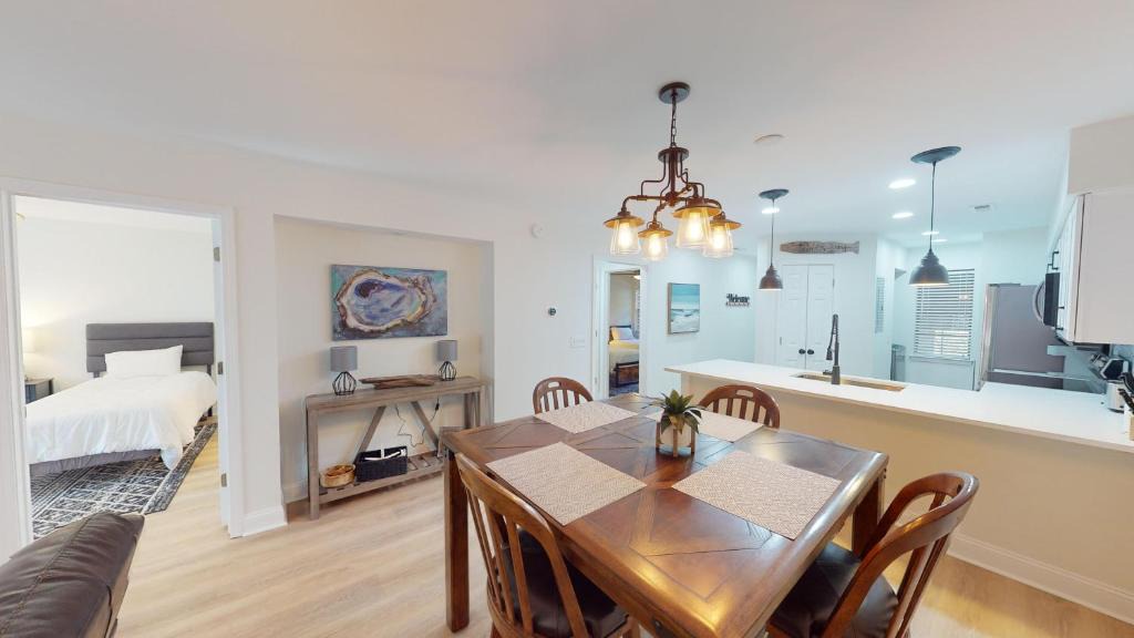 Pawleys Island Villa | Deluxe 2BR Villa amidst Pawleys Islands Fairway