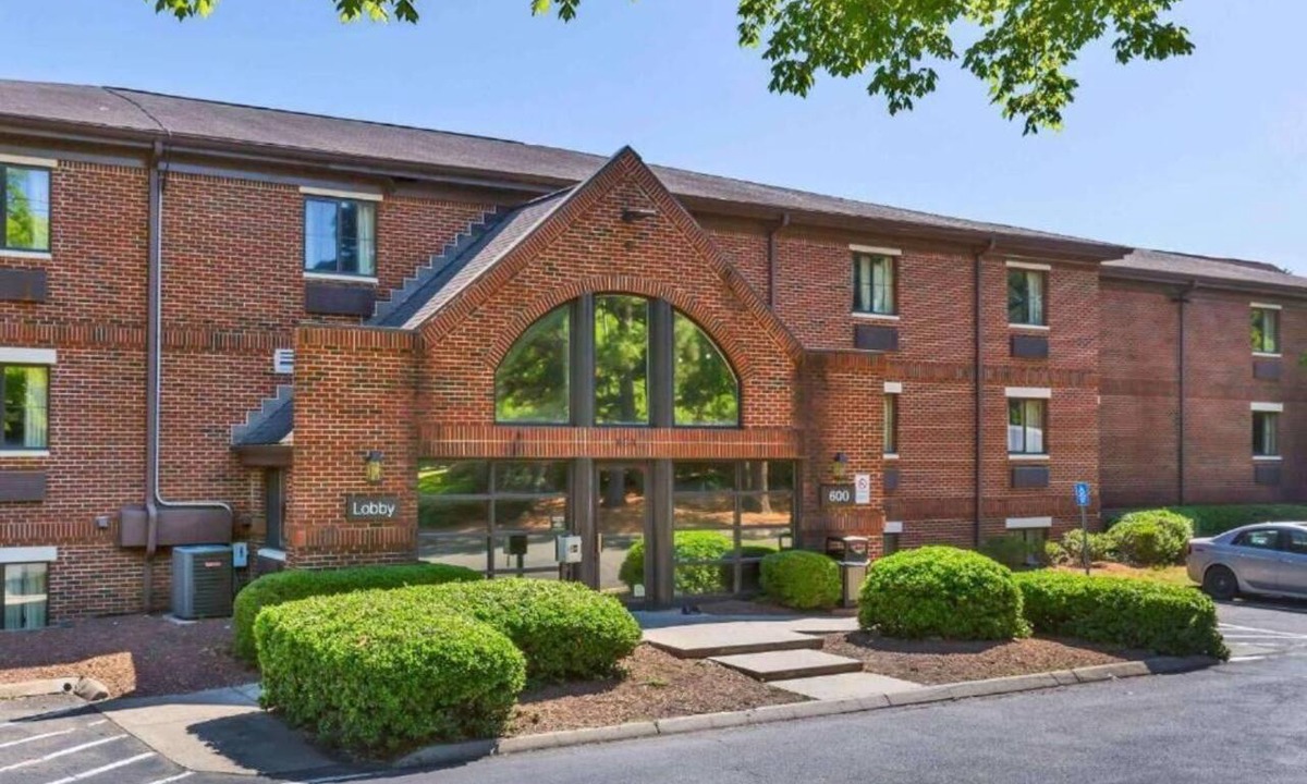 Cary Apartment | Deluxe Studio at Extended Stay Cary 2