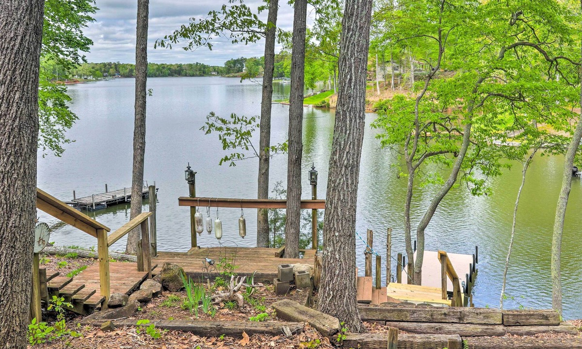 Lake Secession House | Dock + Fire Pit: Lakefront Living in Abbeville!