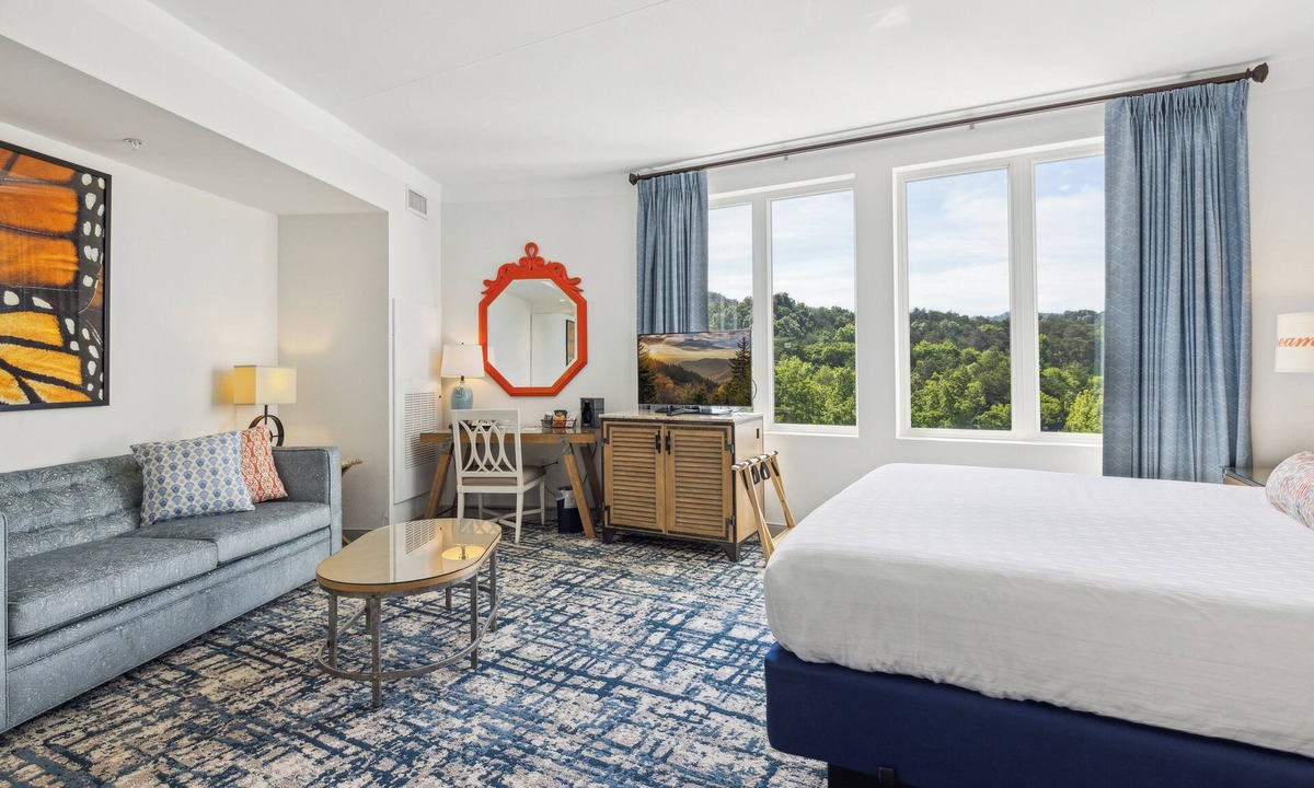 Pigeon Forge Resort | Dollywood's DreamMore Resort