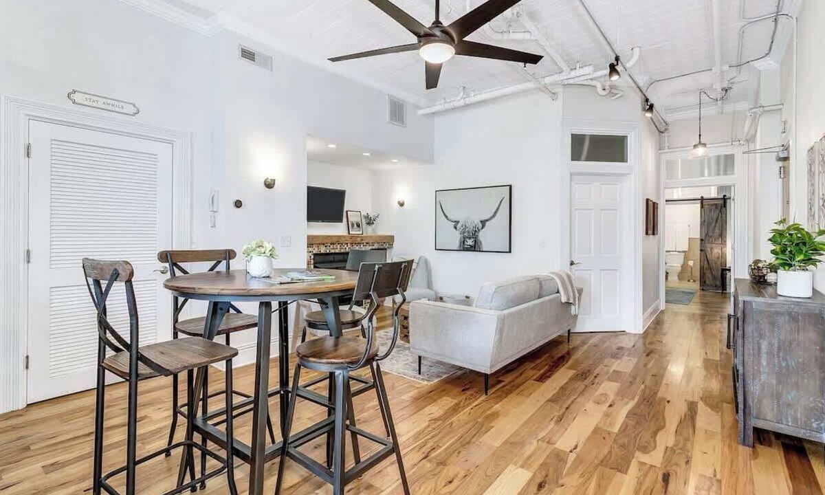 Downtown Asheville Apartment | Downtown Asheville Loft - Steps to Dining & Shops