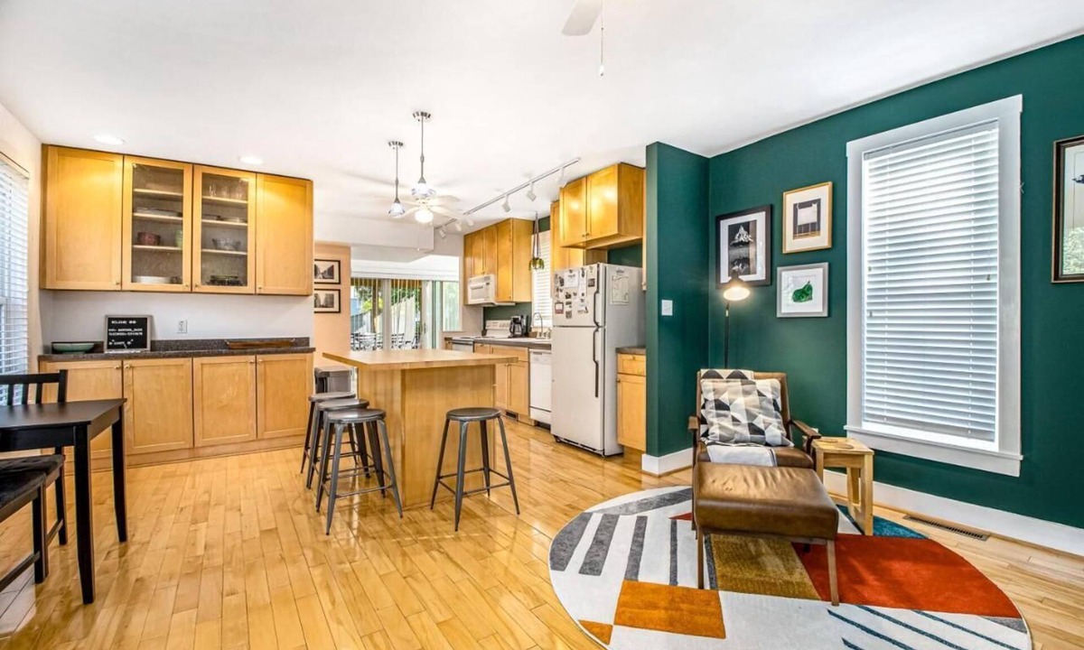 Three Oaks House | Downtown Three Oaks Home, Sleeps 6, Fire Pit, Walk to Shops