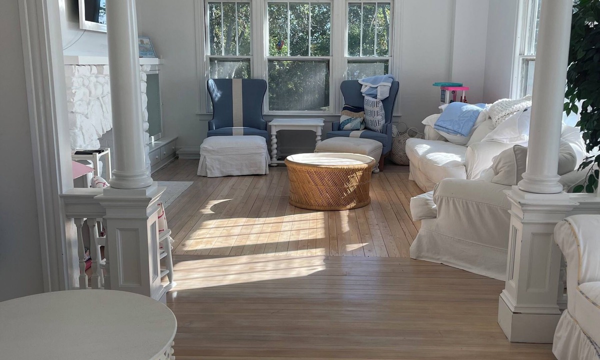 Pawcatuck House | Dream Summer Escape 5-bedroom waterfront retreat in Westerly!