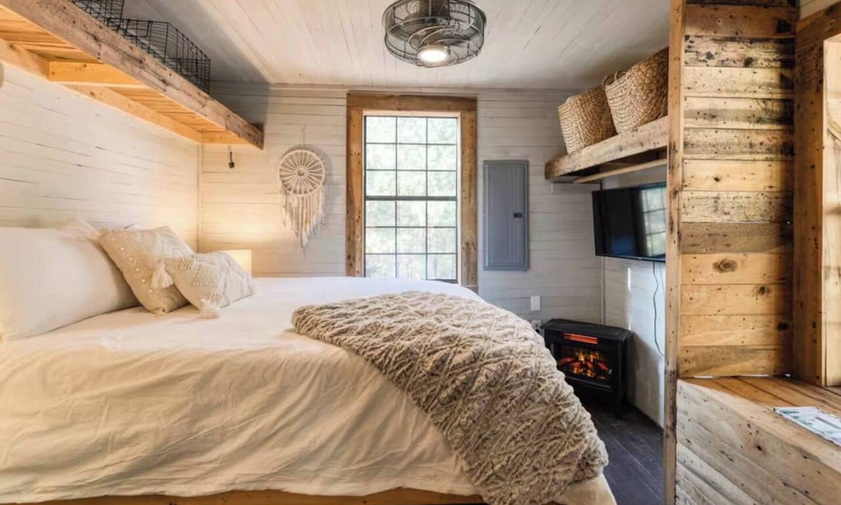 Foxfire Estates Cabin | Dreamy Mountaintop Escape for Two | Sauna & Views